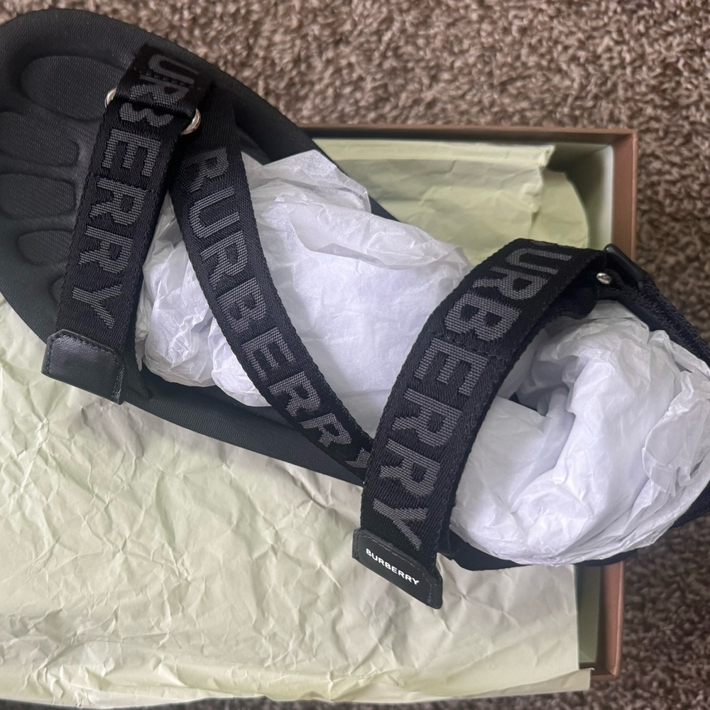 BURBERRY MENS SANDALS